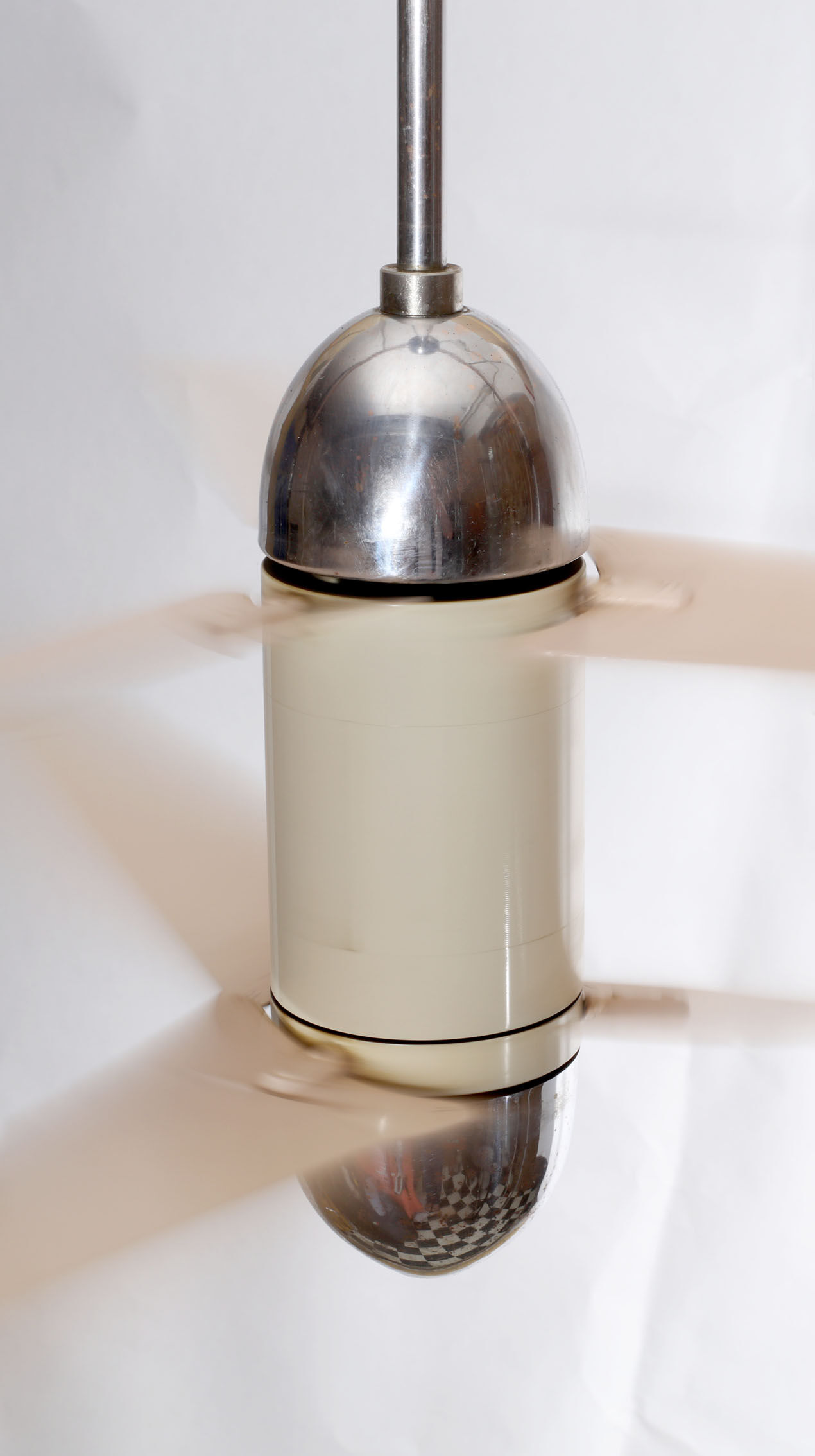 1950s ceiling fan with double-wings