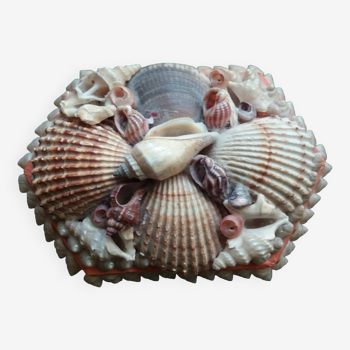 Vintage box decorated with shells