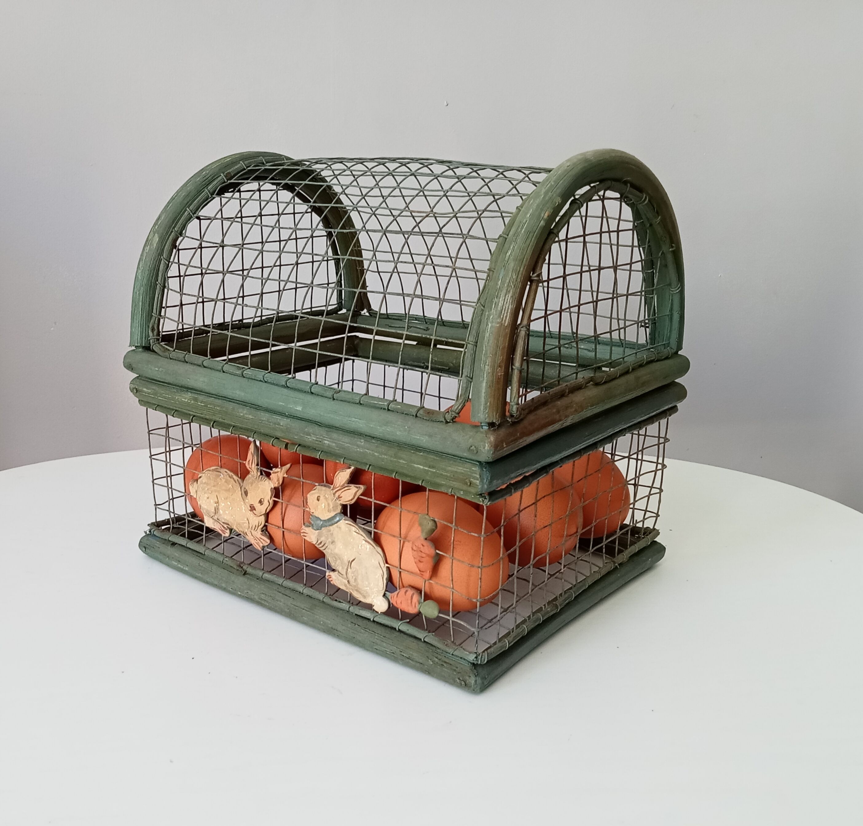 Vintage rattan mesh basket