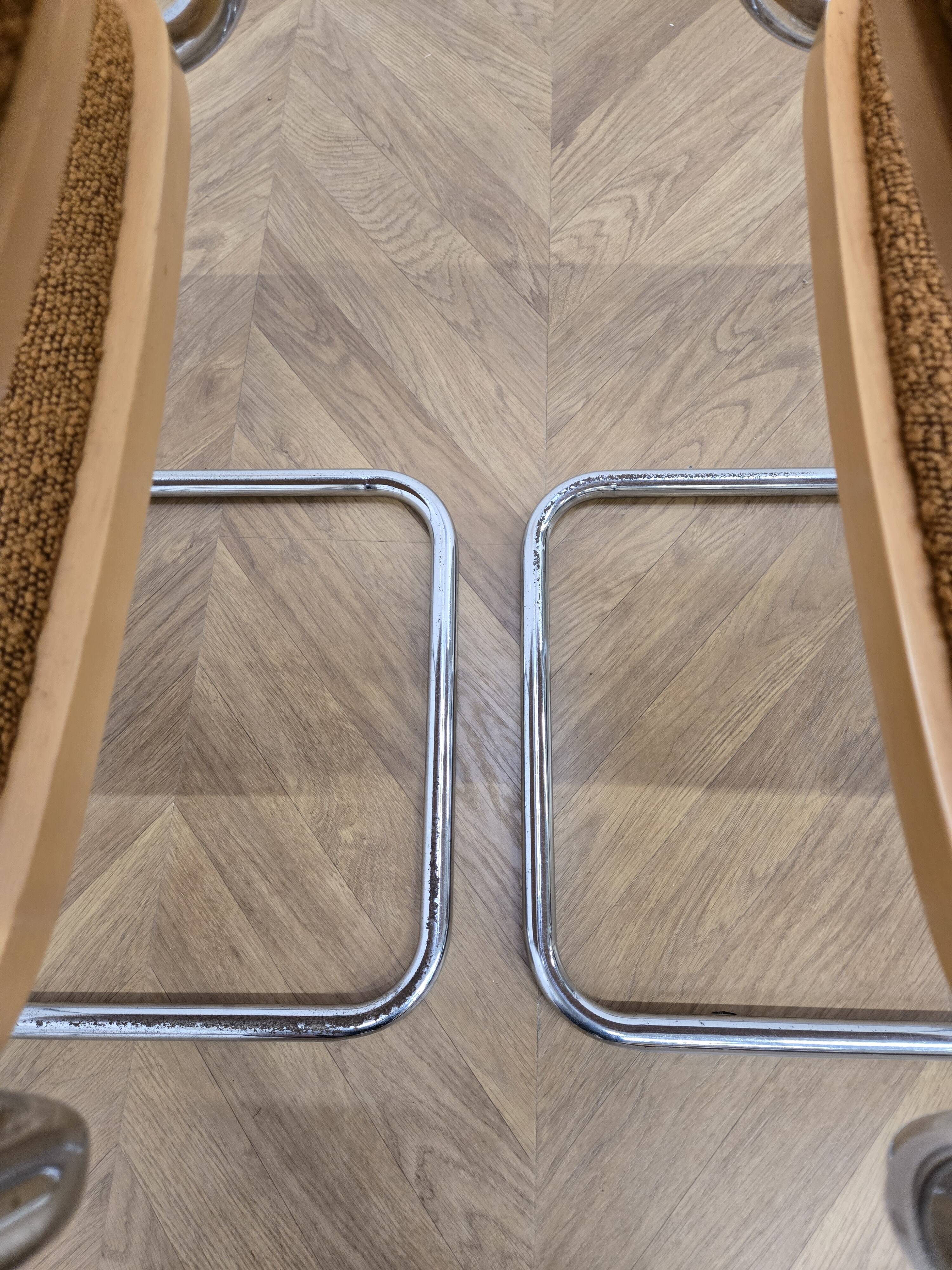 6 vintage B32 chairs