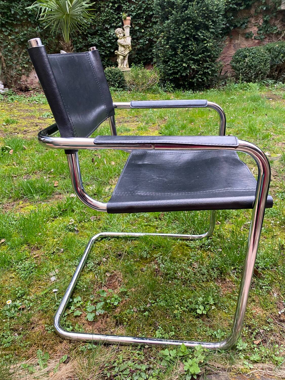 Lot of 4 modernist chairs in the style of MG5 Matteo Grassi circa 1980