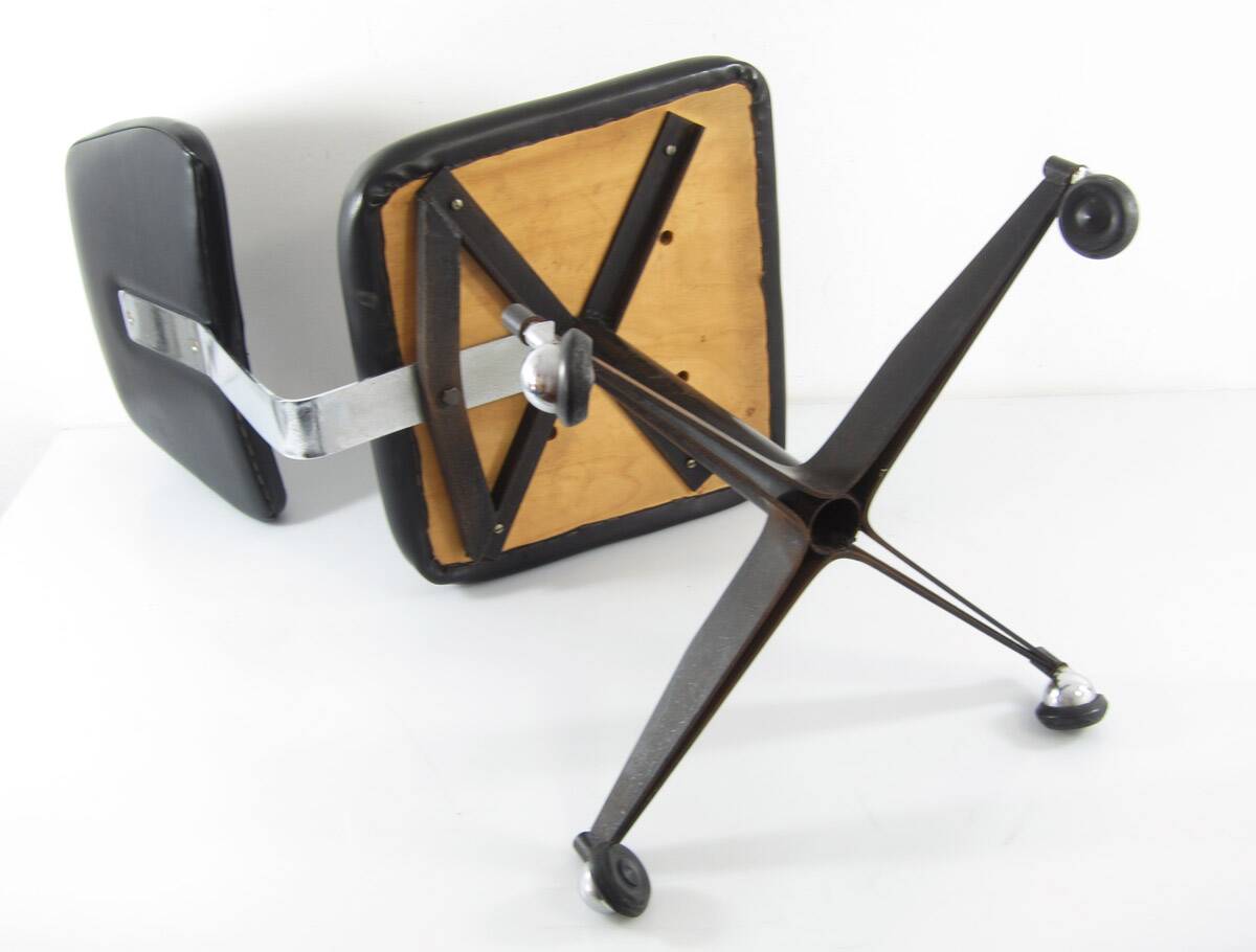 Chaise de bureau de style Tecno, Italie années 60