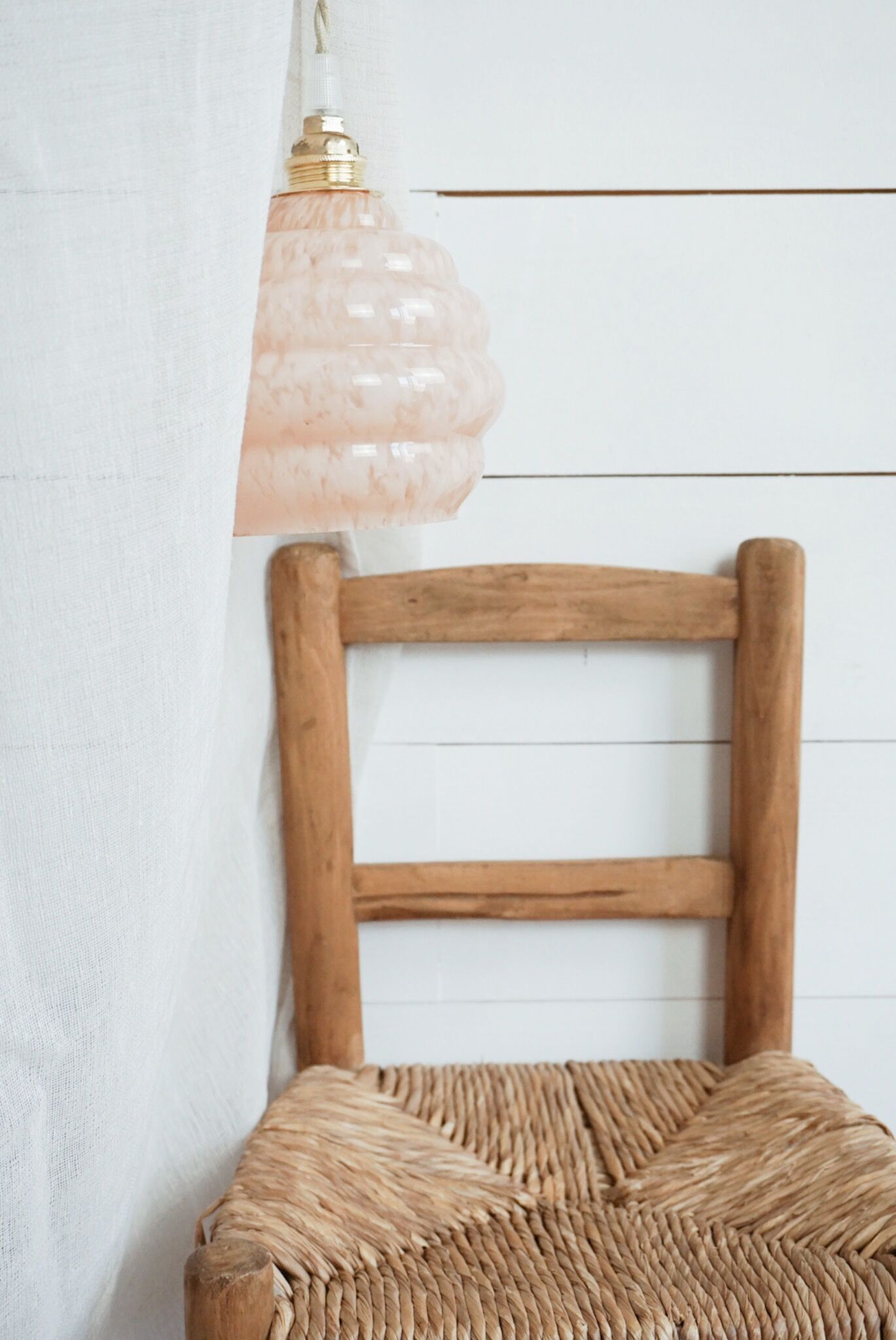 Suspension baladeuse verre de Clichy pink vintage