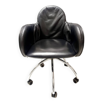 Chaise de bureau en cuir noir Incisa par Vico Magistretti pour De Padova, 1992