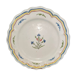 Assiette ancienne en faïence de