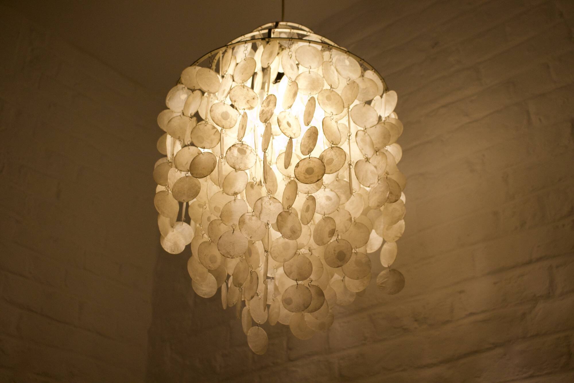 Verner Panton Fun mother-of-pearl chandelier 1 DM.