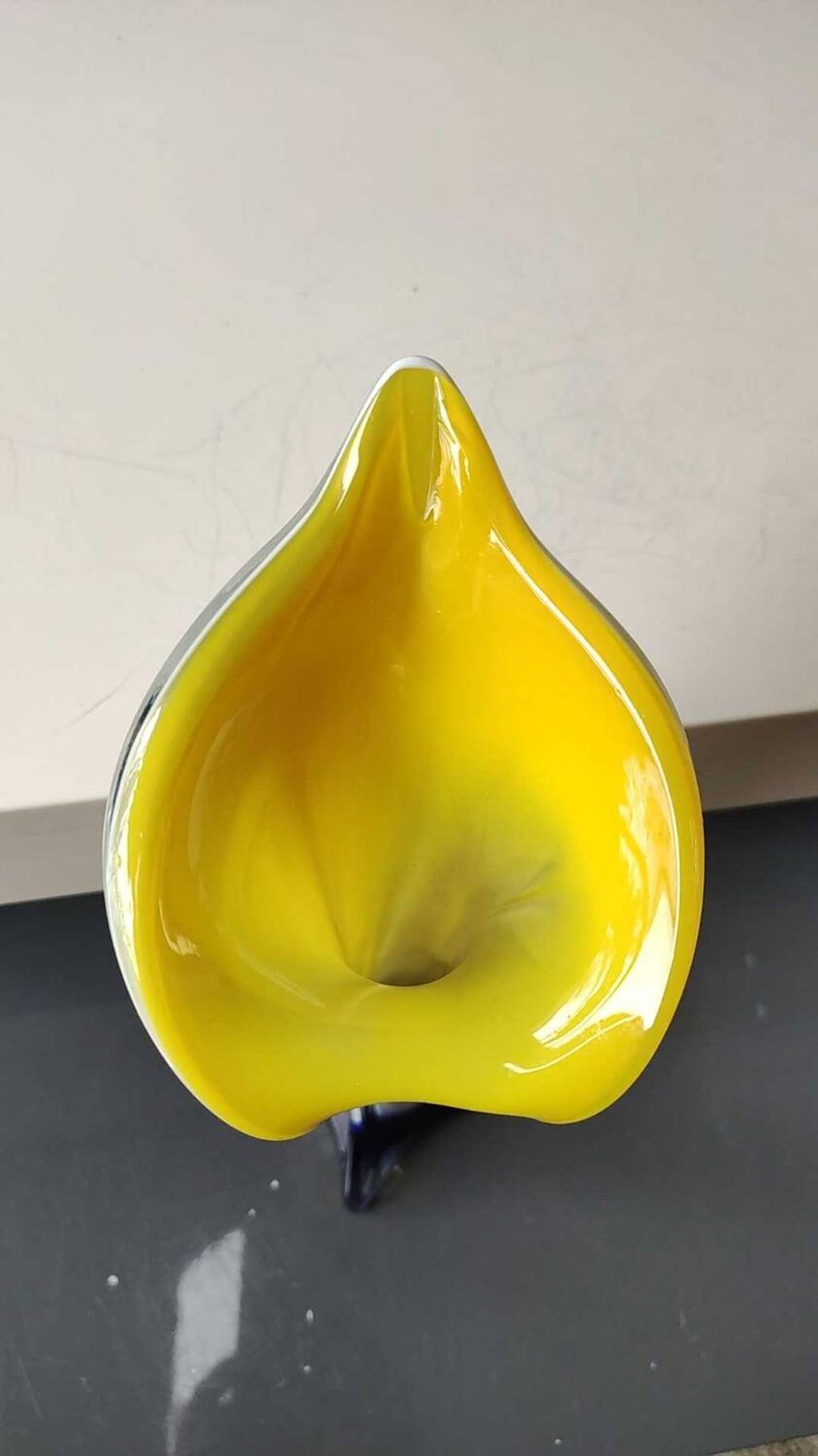 Vase Soliflore fleur d Arum/Jack in the Pulpit. Murano . Haut 30,5 cm