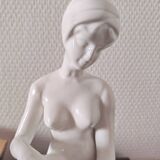 Ceramic female sculpture
