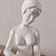 Sculpture de femme en céramique