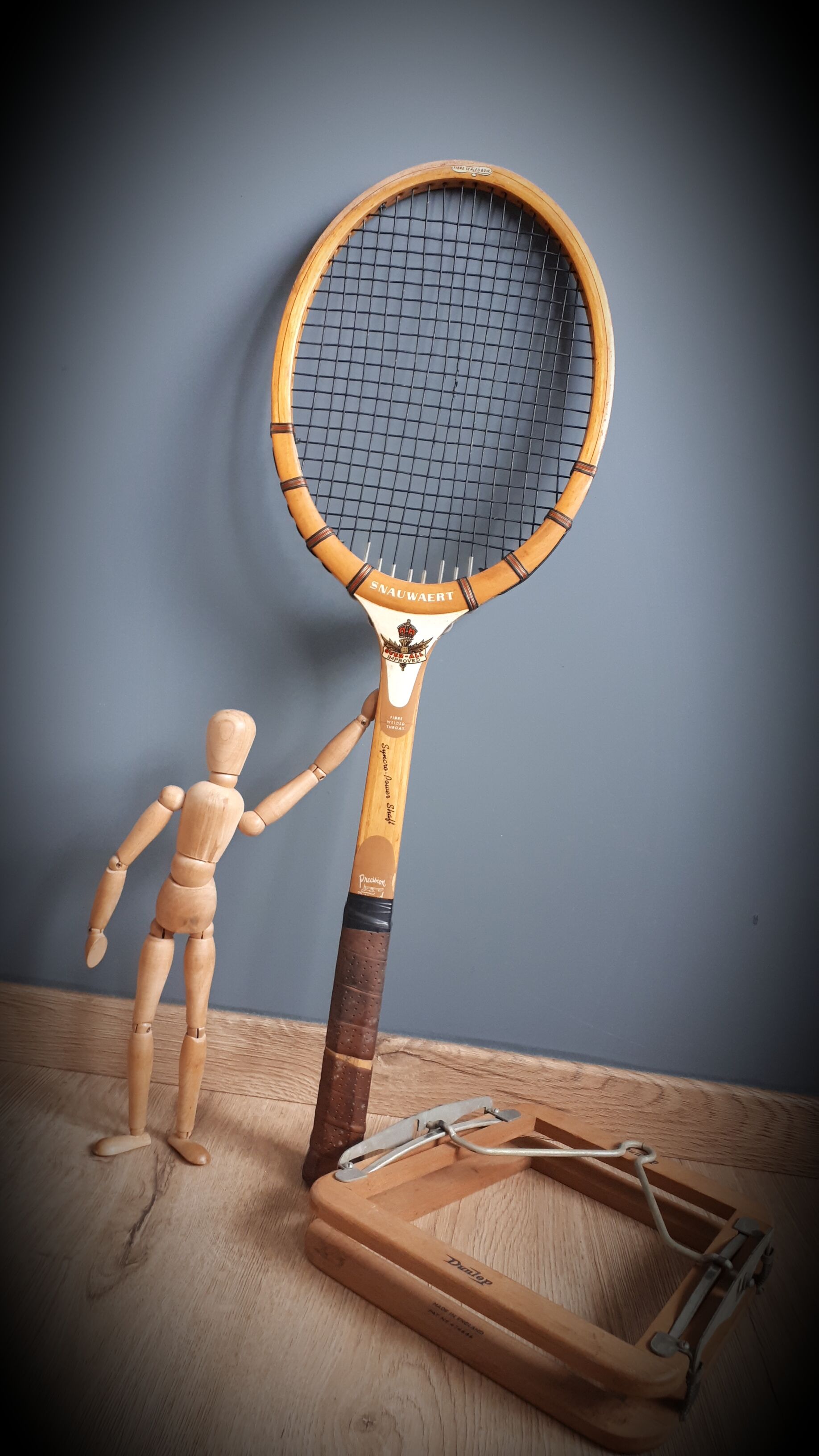 Snauwaert tennis racket