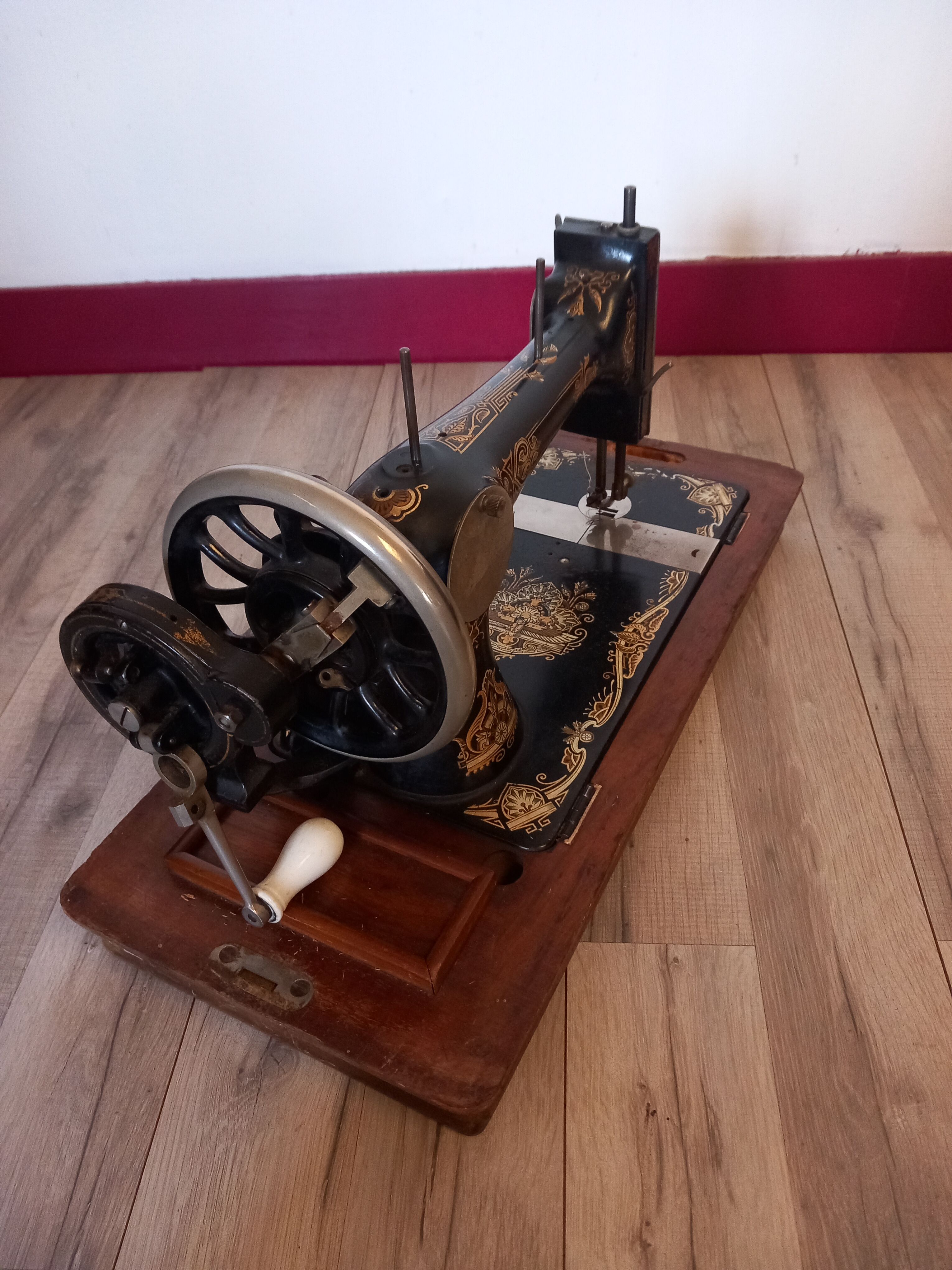 Harris London sewing machine