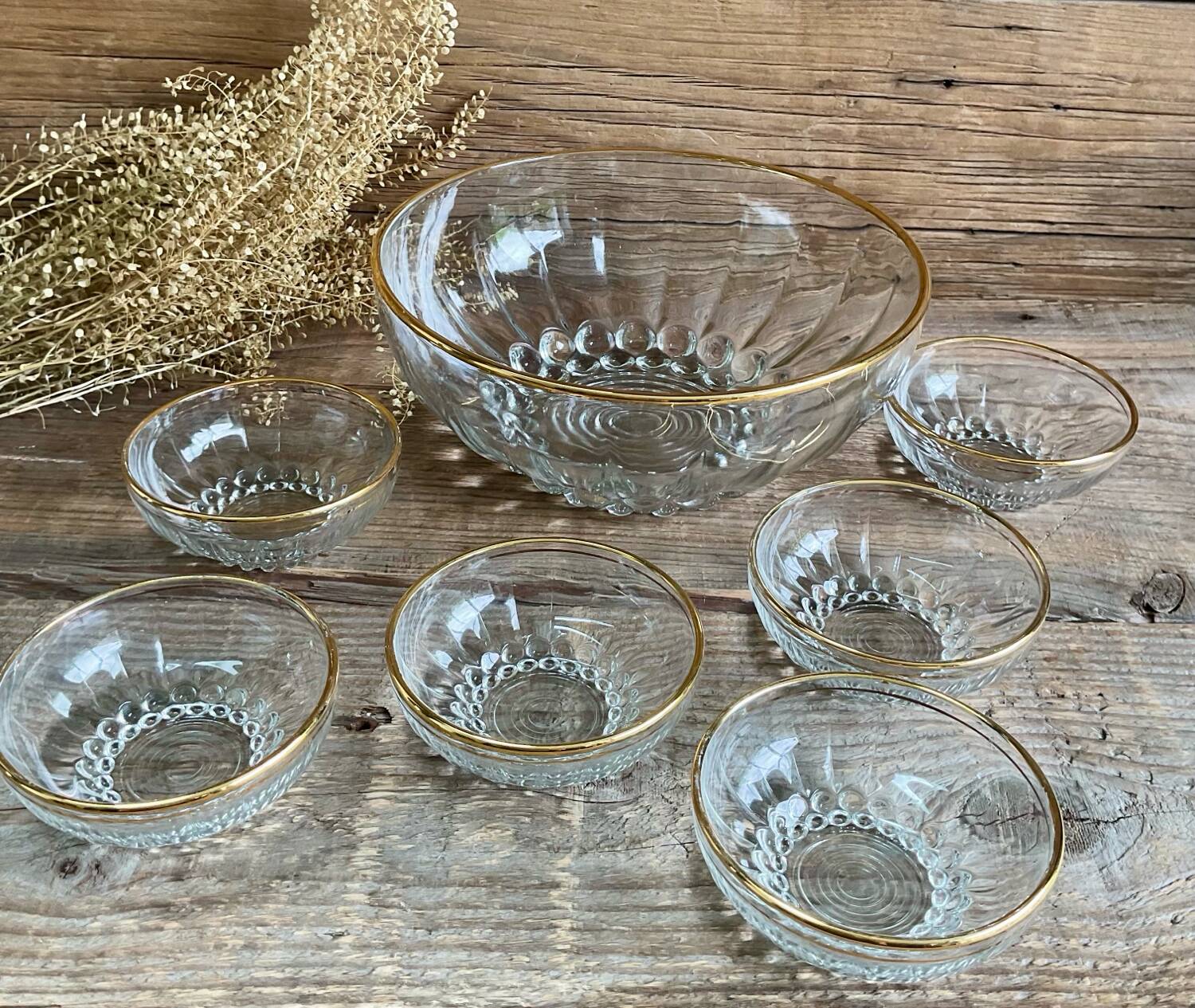 6 coupelles et le saladier verre vintage