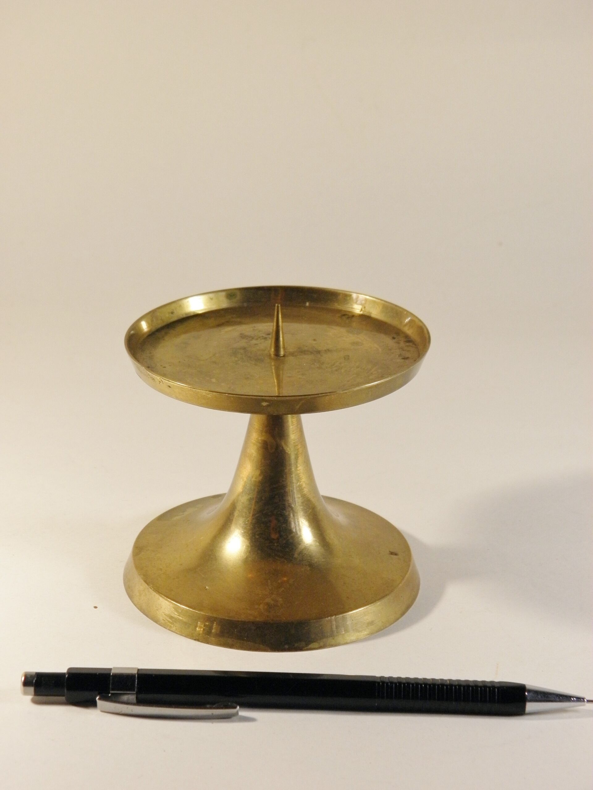 1970 brass pick-up candle candle