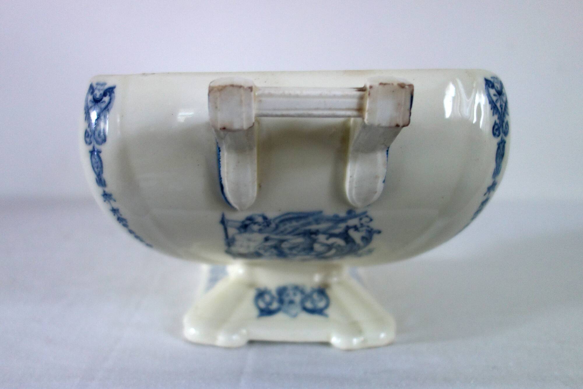 Large Renaissance earthenware tureen from Clairefontaine JS & Cie, 19th century.