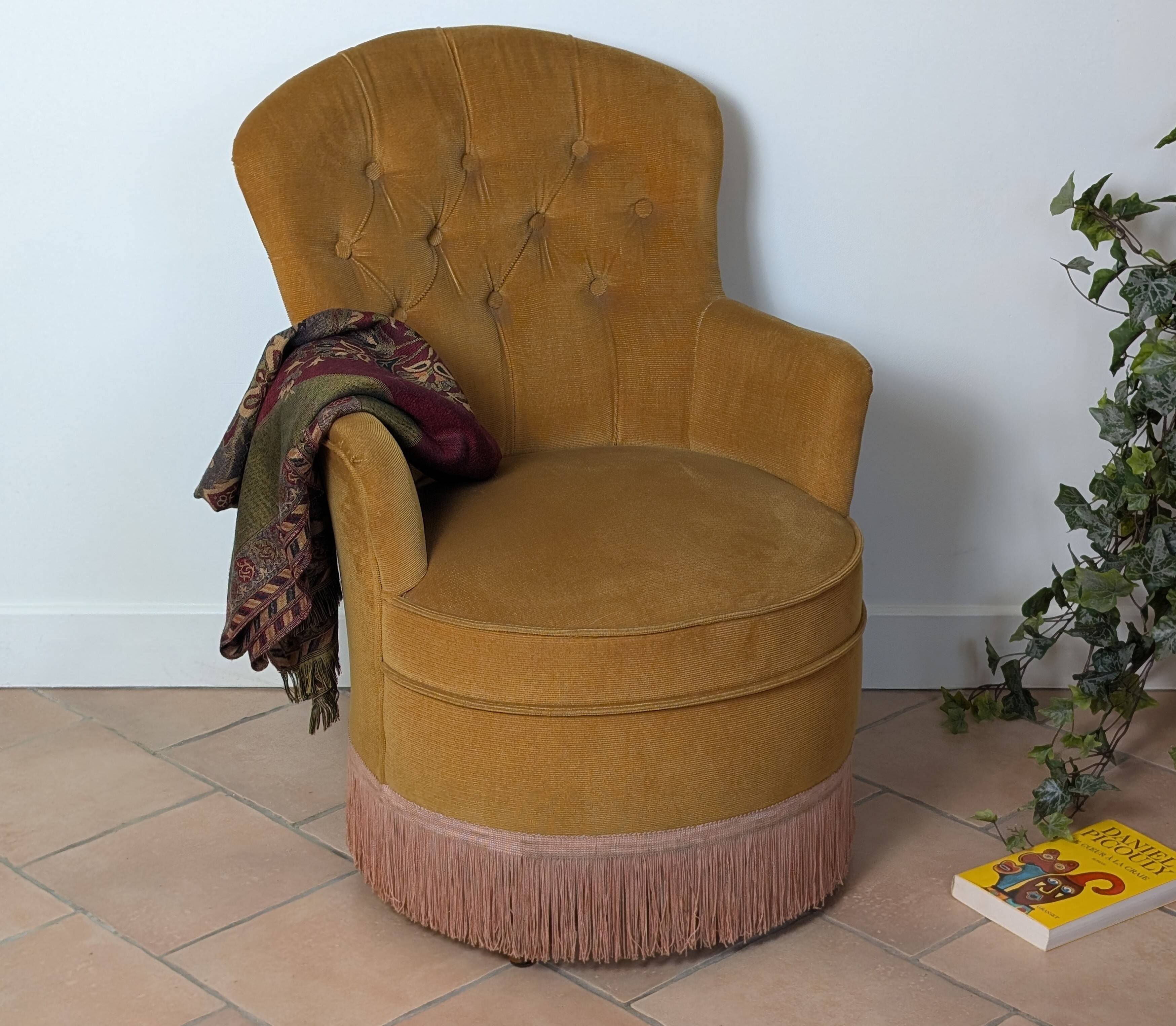 Fauteuil crapaud en velours