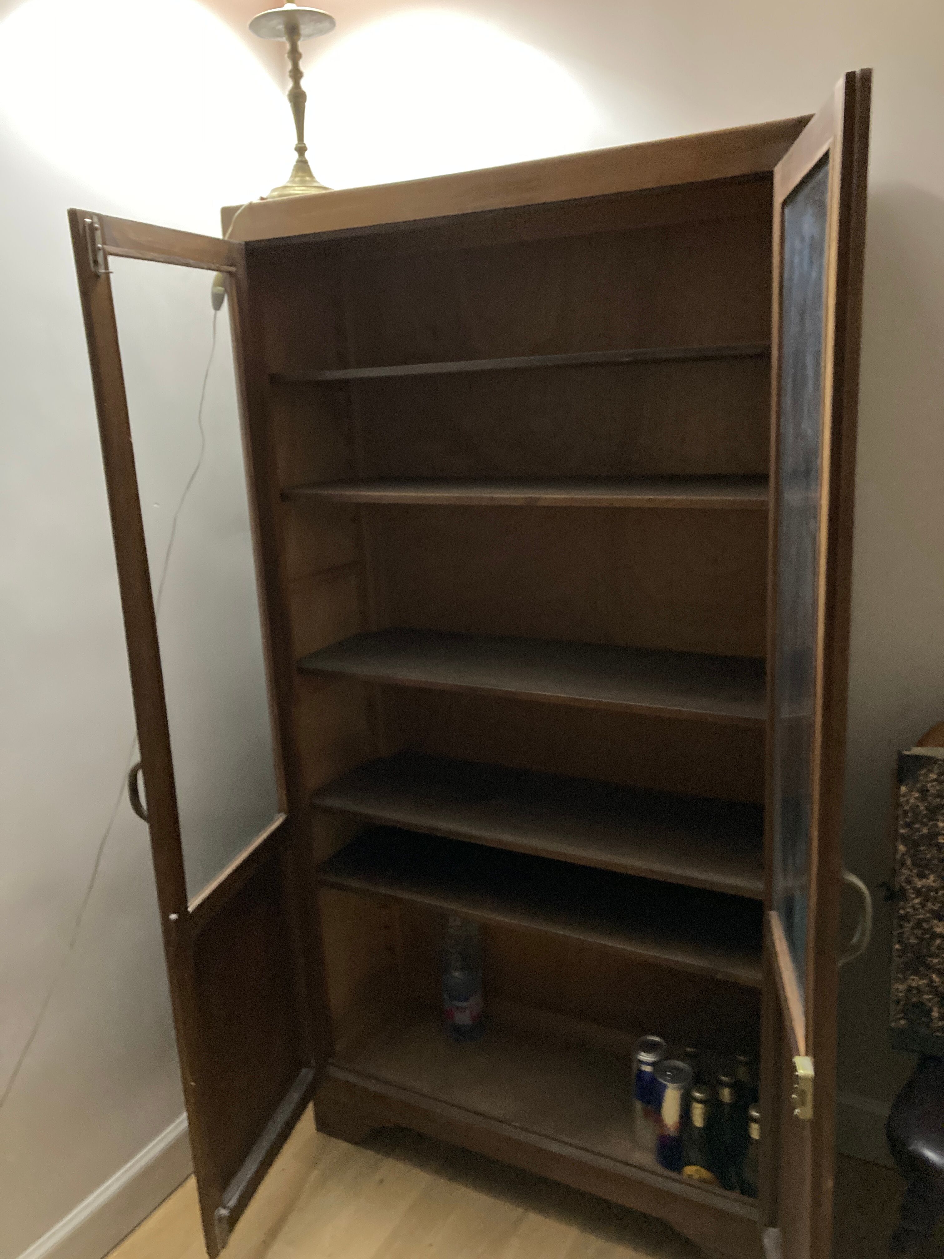 Library showcase 40s