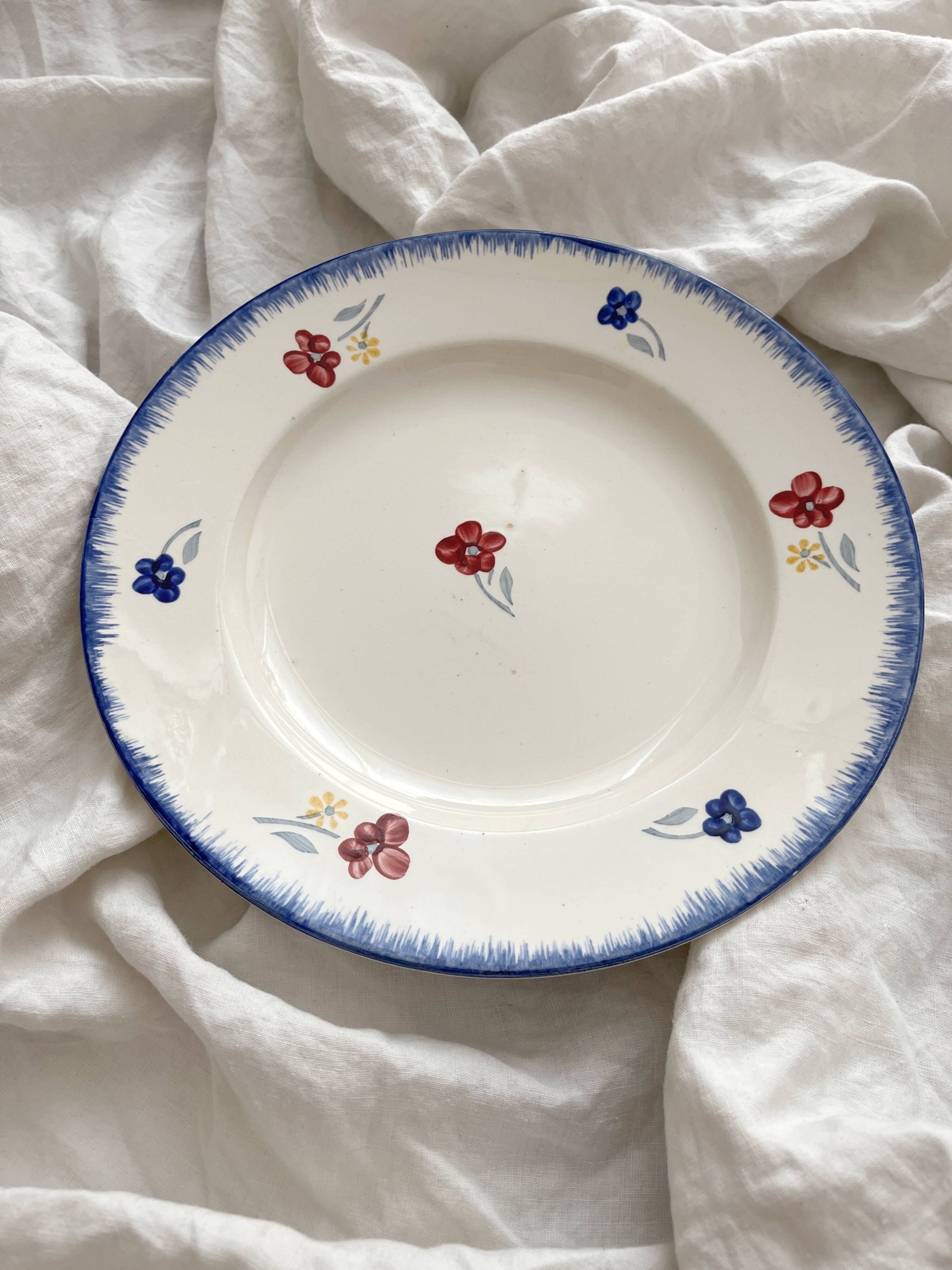 Round earthenware dish Mary Lou, Digoin Sarreguemines vintage
