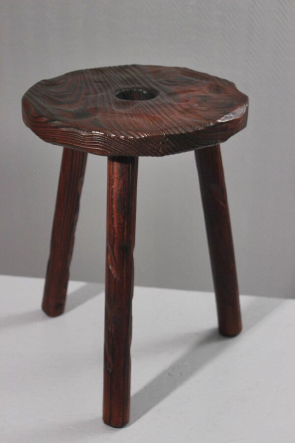 Tabouret tripode brutaliste pin massif 1950s