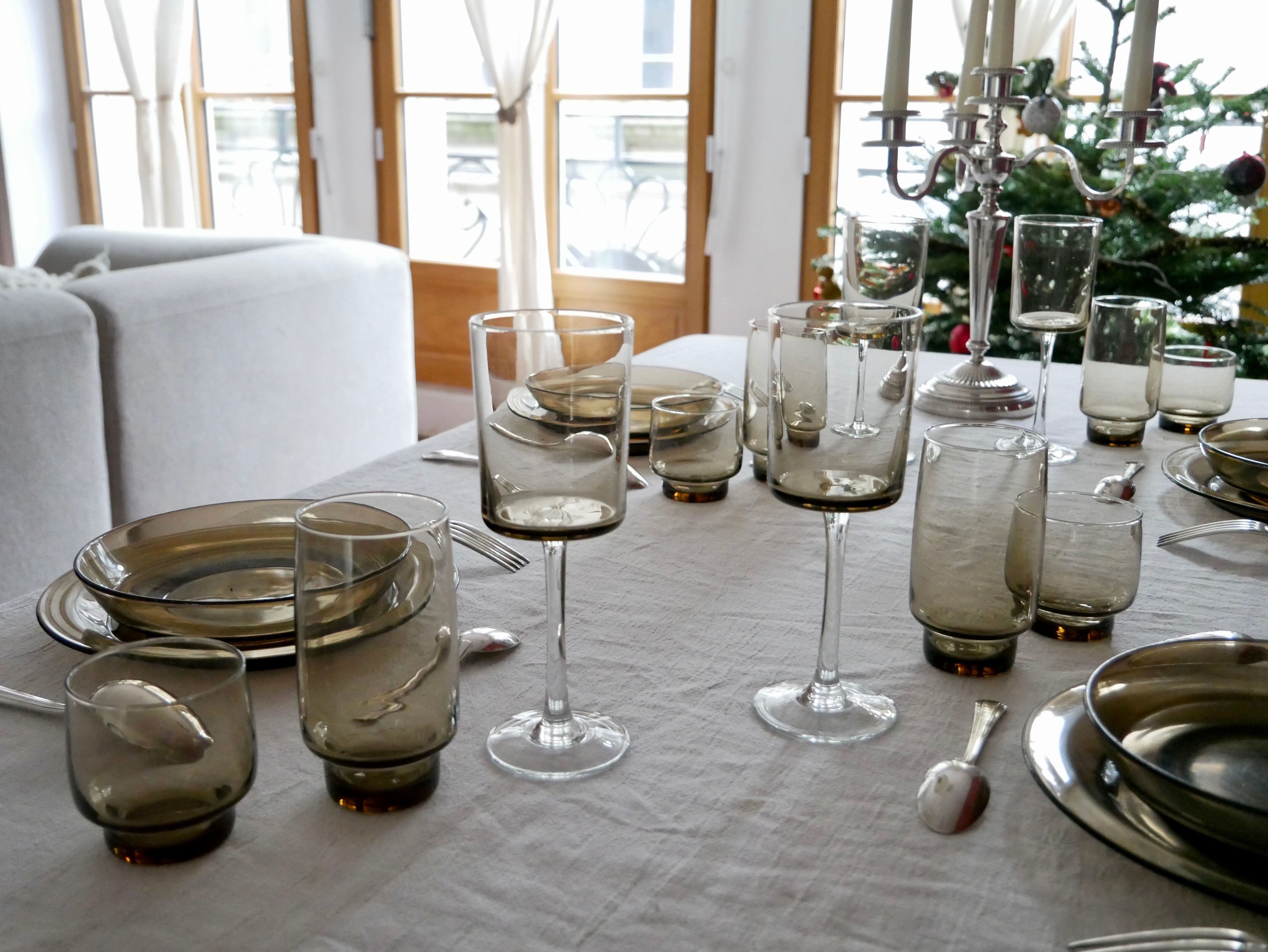 Set of 4 glasses with smoked feet