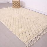 Moroccan handwoven wool rug, 250x150 cm, traditional style.