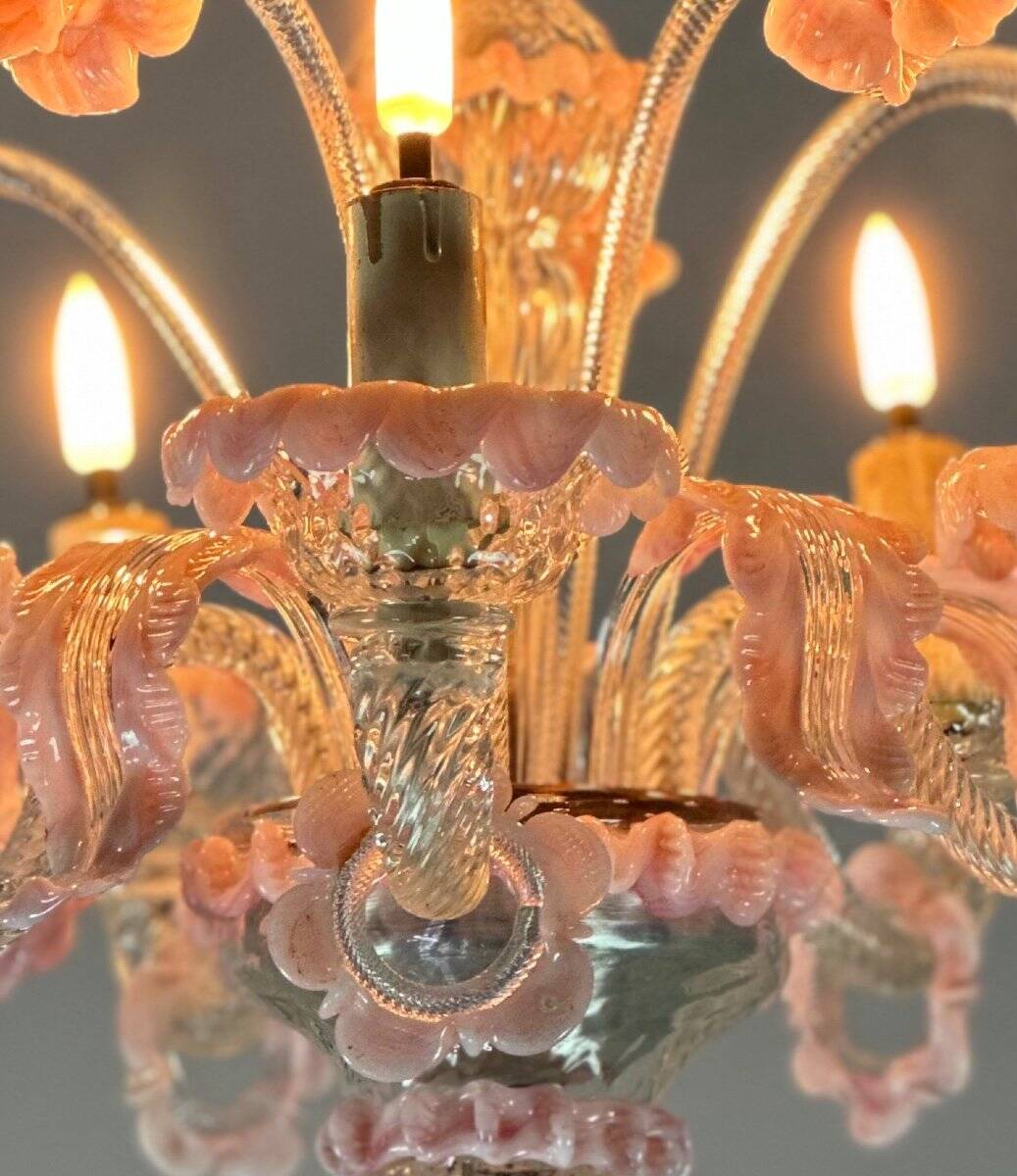Small venetian chandelier in colorless and pink murano glass 5 arms of light circa 1920