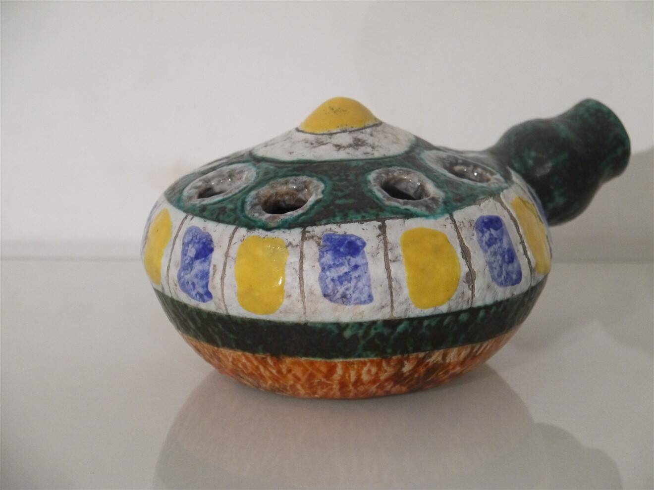 Flower vase by Jacques Sagan, Vallauris 1960.