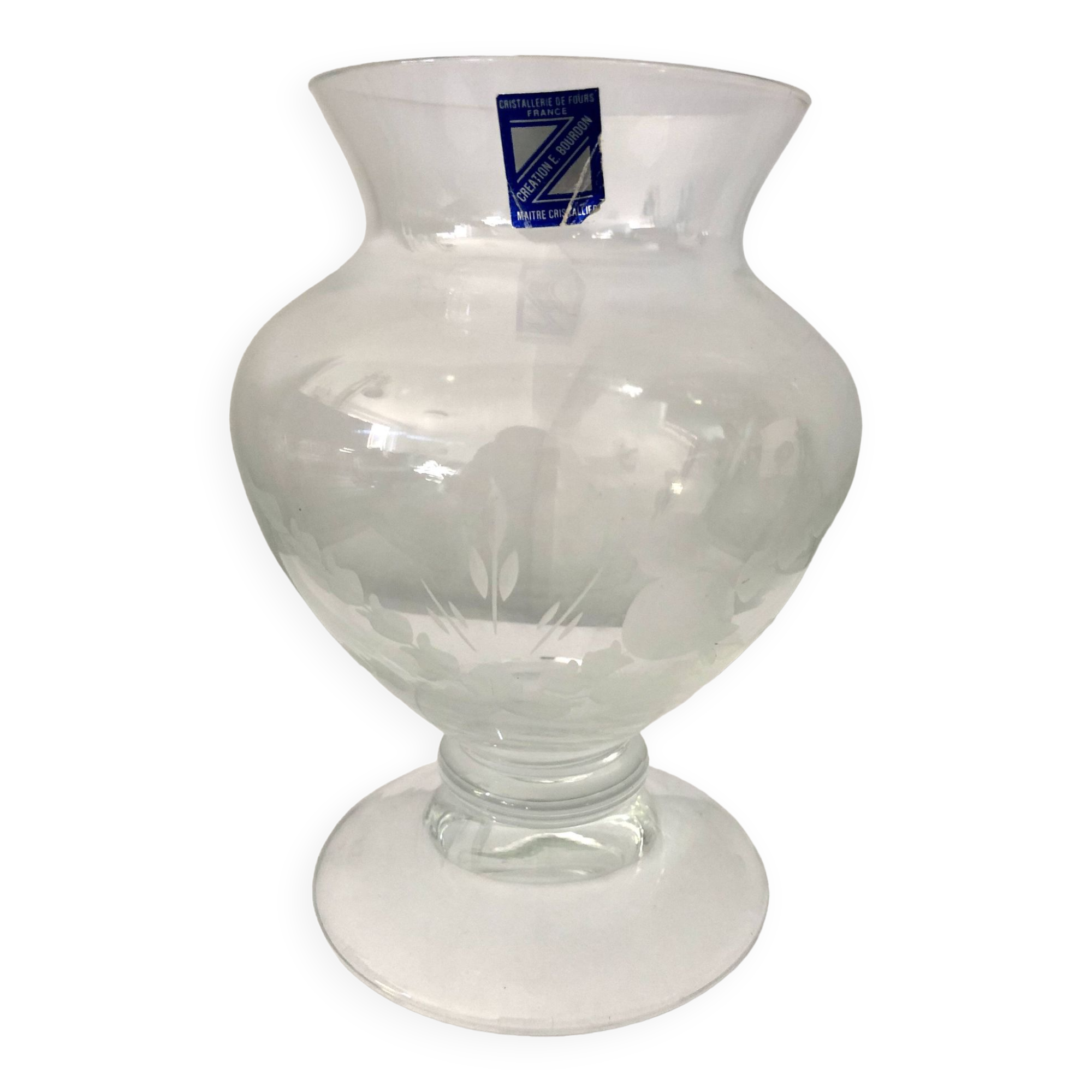Engraved crystal vase, master cristallier e.bourdon