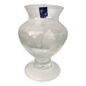 Vase gravé en cristal, maitre cristallier e.bourdon