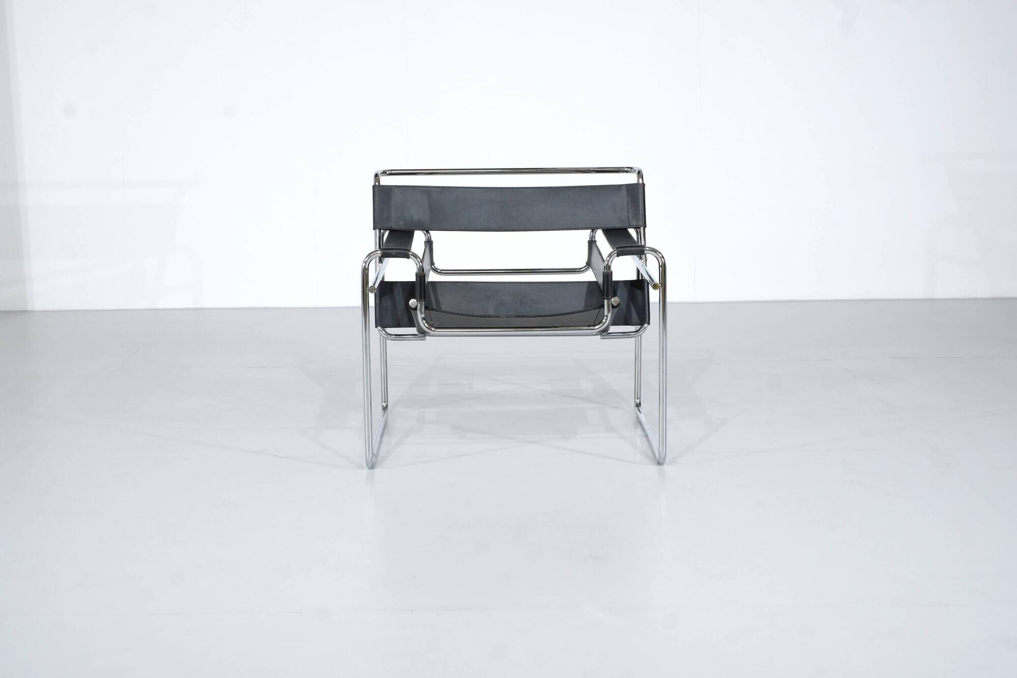 Wassily armchair by Marcel Breuer for Knoll International - 1990s