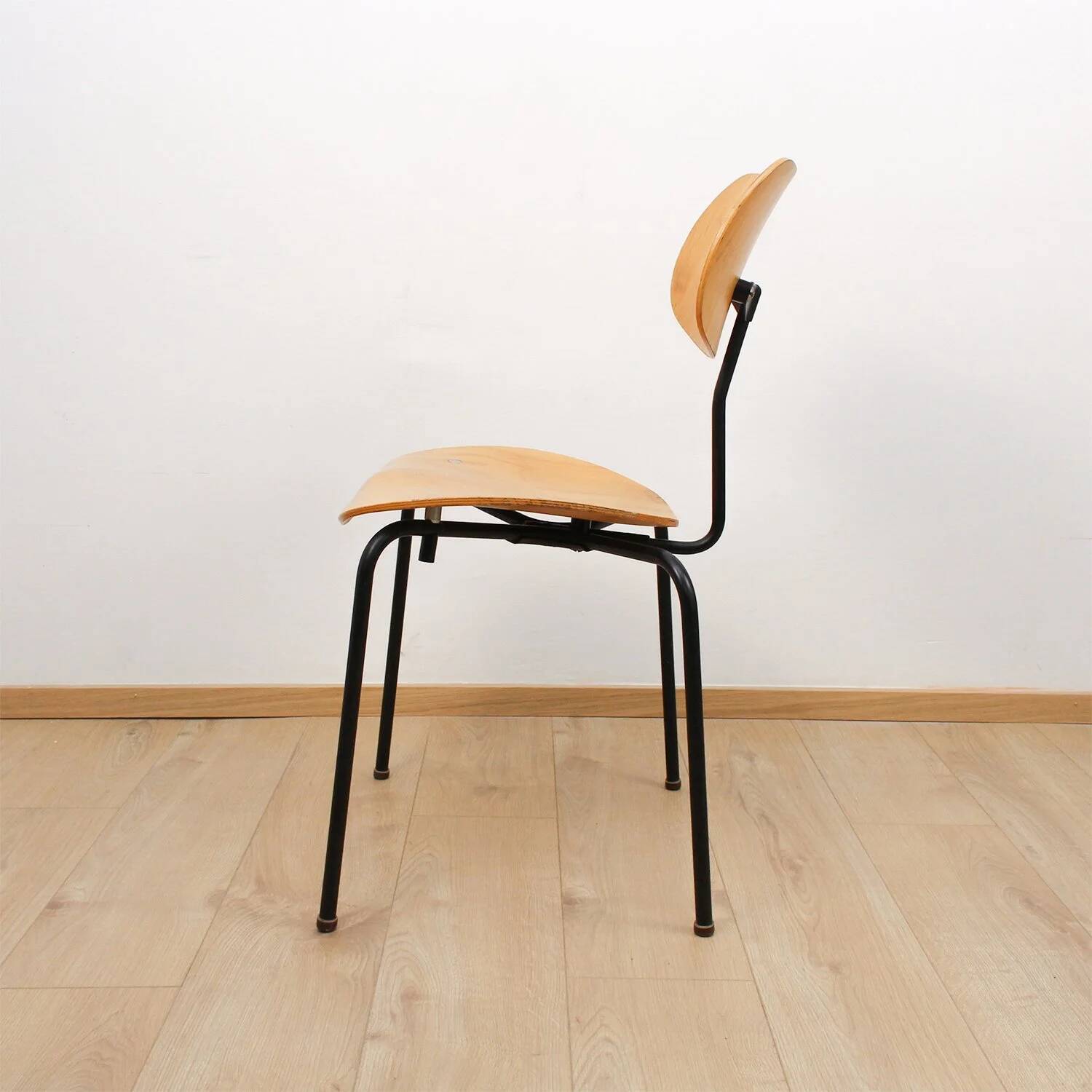 Chaise SE68 par Egon Eiermann