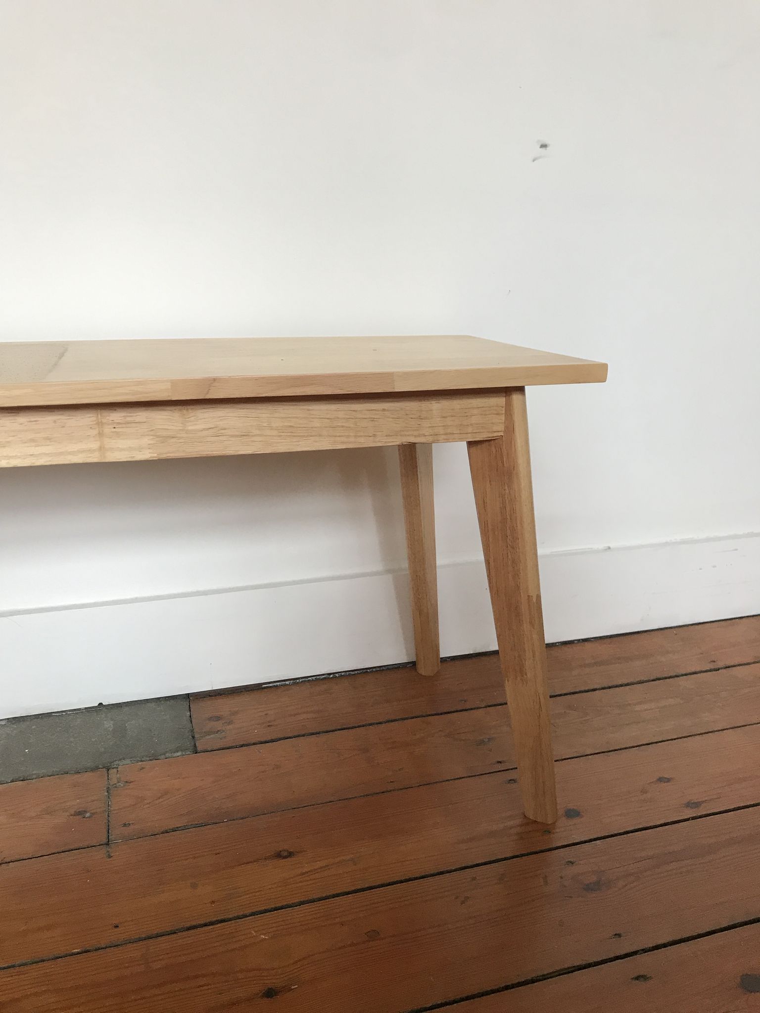 Meuble avec cannage
