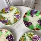 Set of 4 plates in slurry XIXth model Grapes