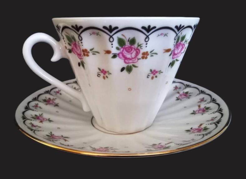 Tea cup with saucer in Russian porcelain Lomonosov, St Petersburg.