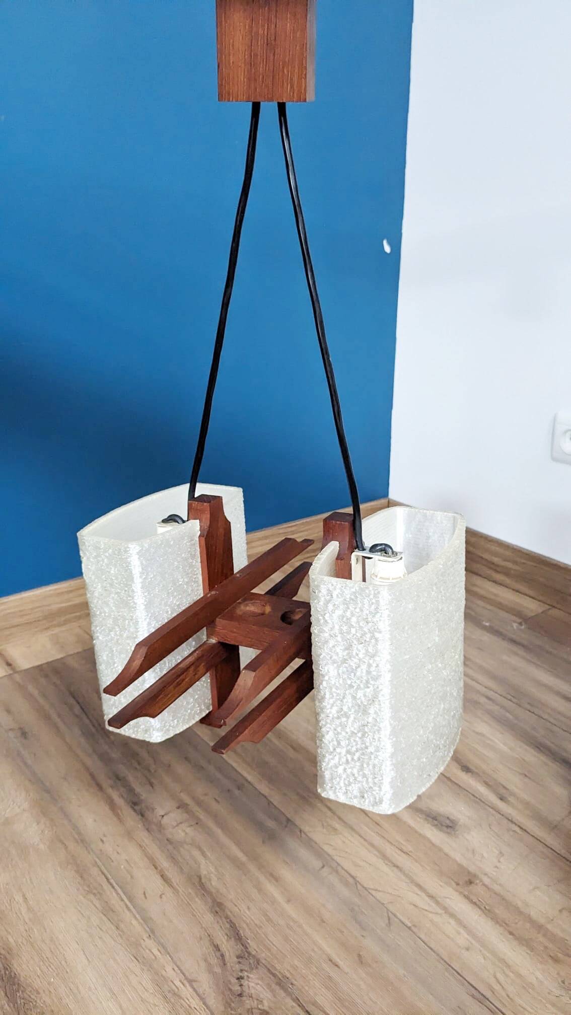 Suspension scandinave en teck années 60
