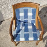 Armchair backrest rounded fish head