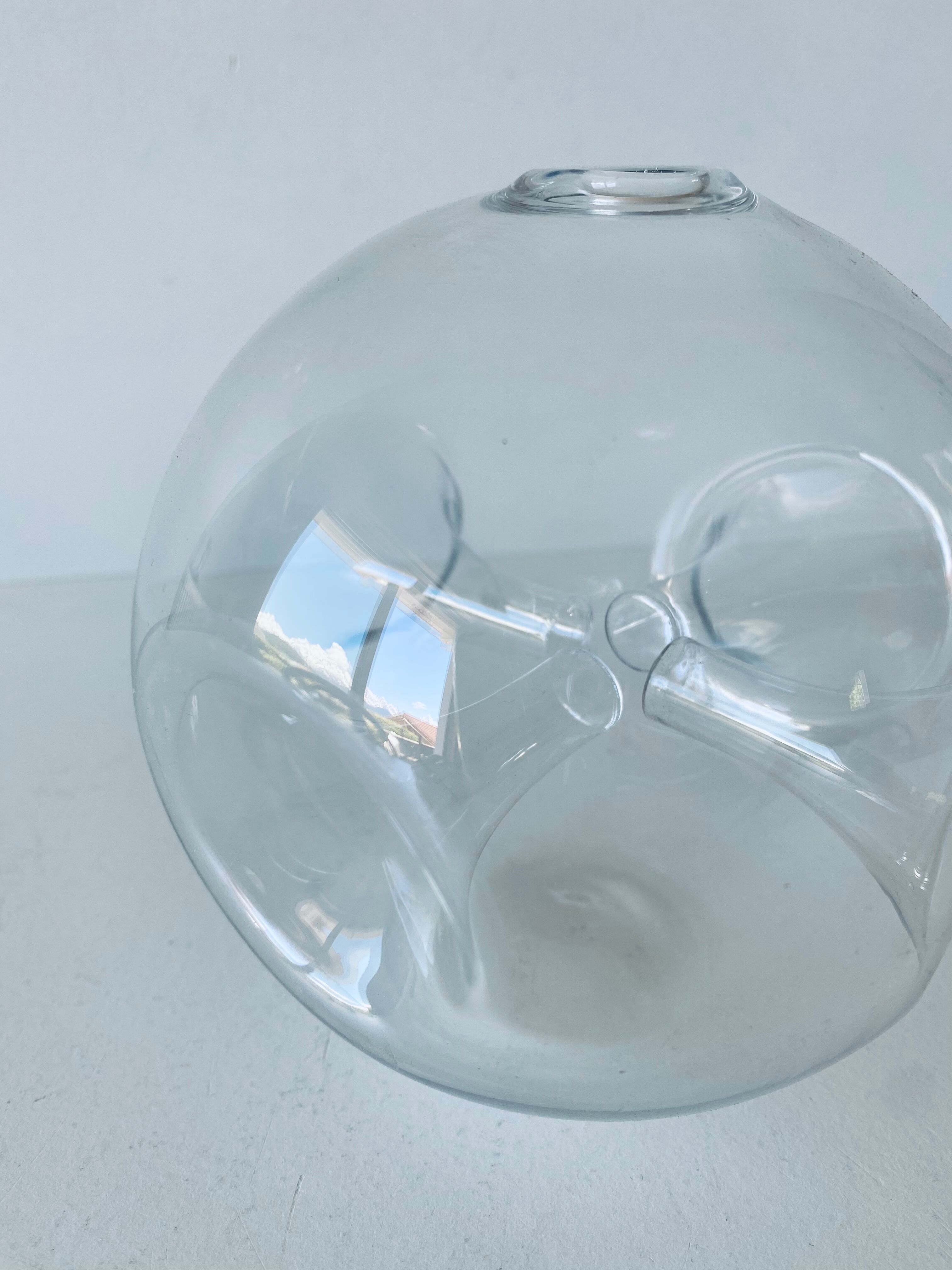 Design round glass vase