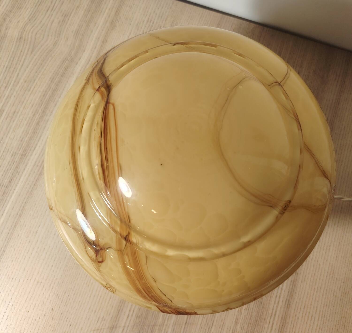 Yellow and brown marbled opaline lamp