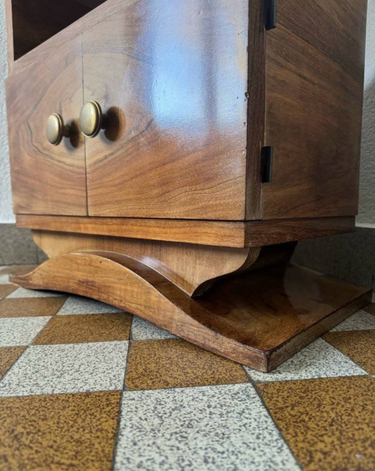 Art Deco bedside table in wood and mirror