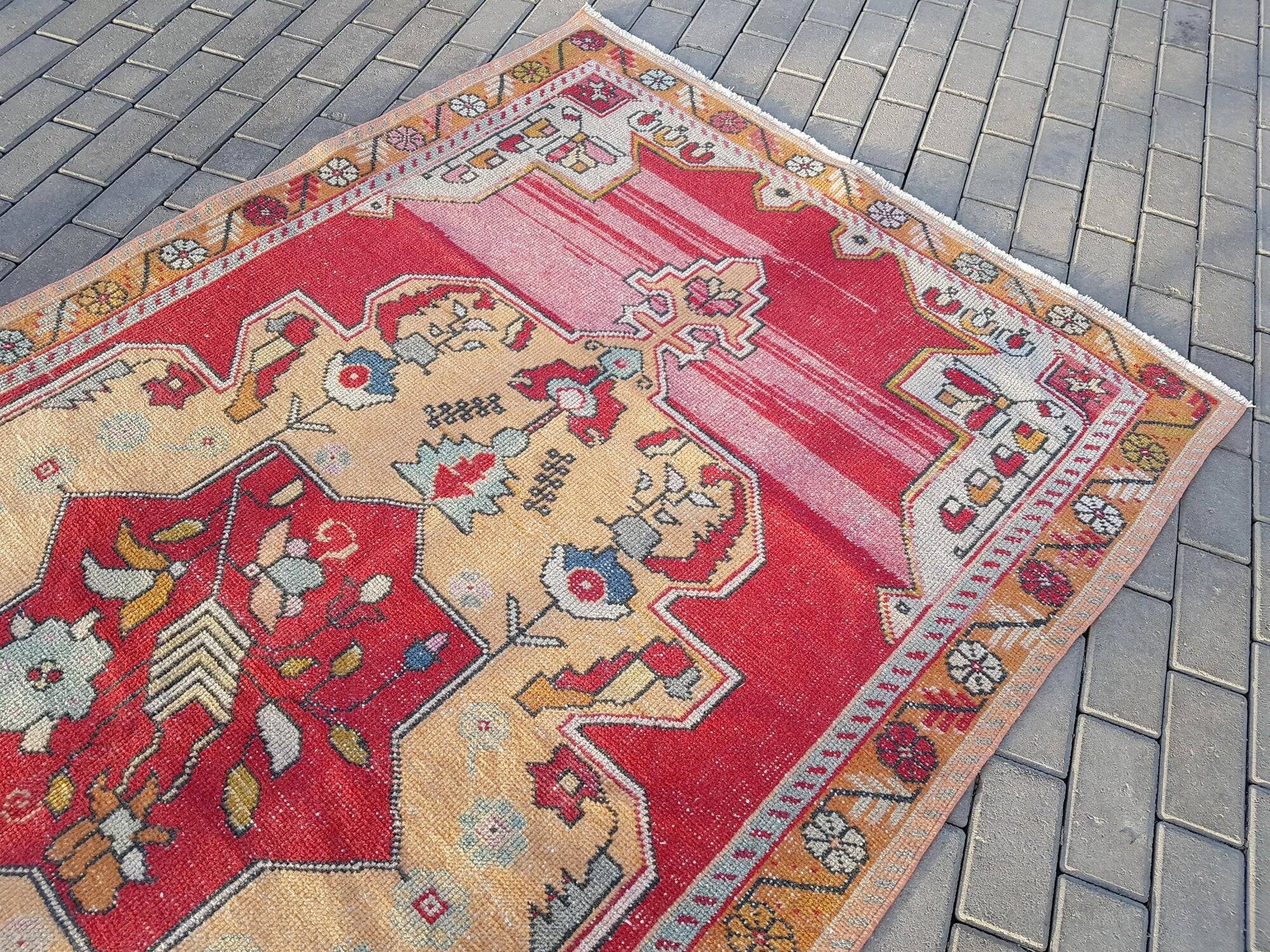 Vintage Turkish handmade rug 143x273 cm