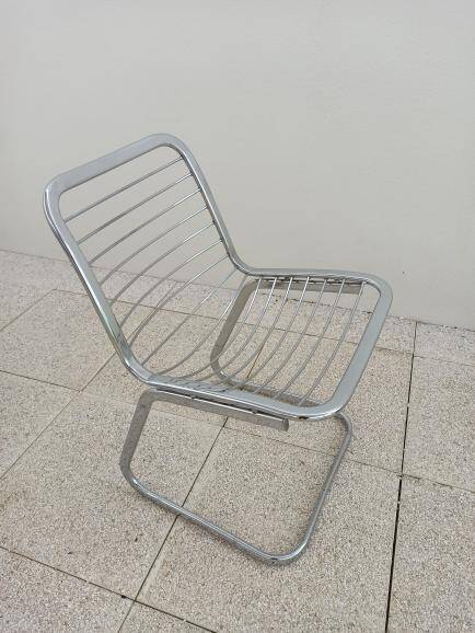 4 Italian design chairs