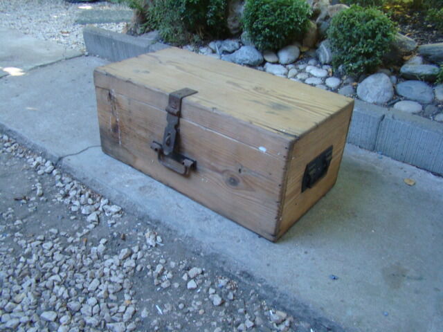 Old transport crate