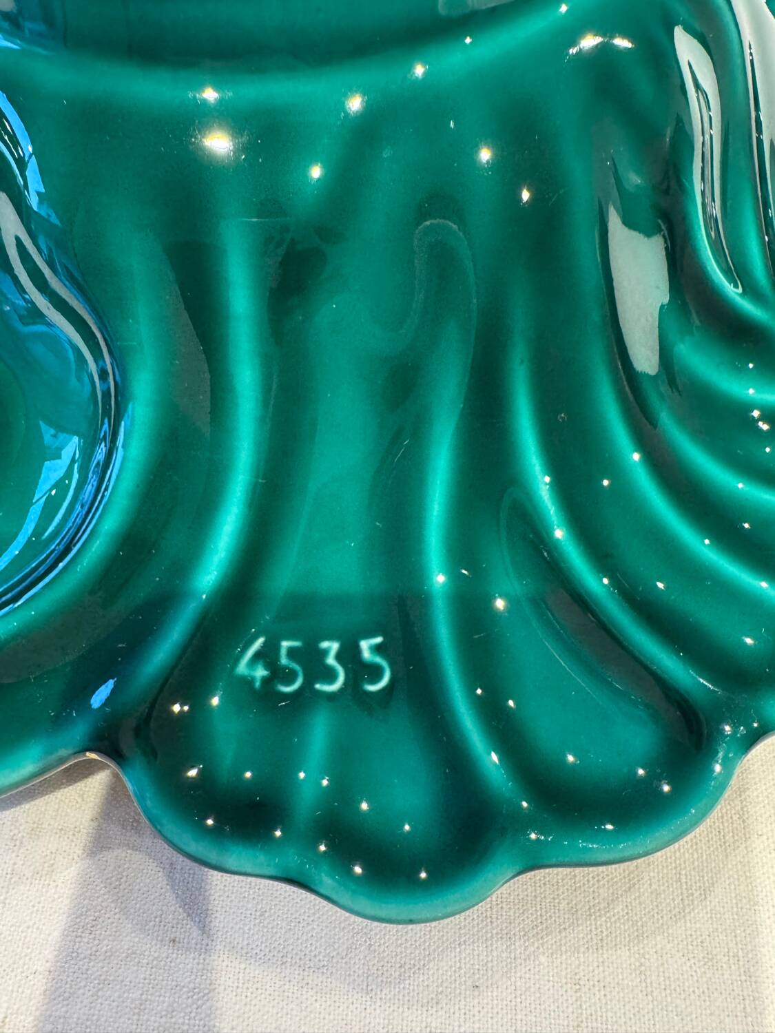 Vintage flat barbotine