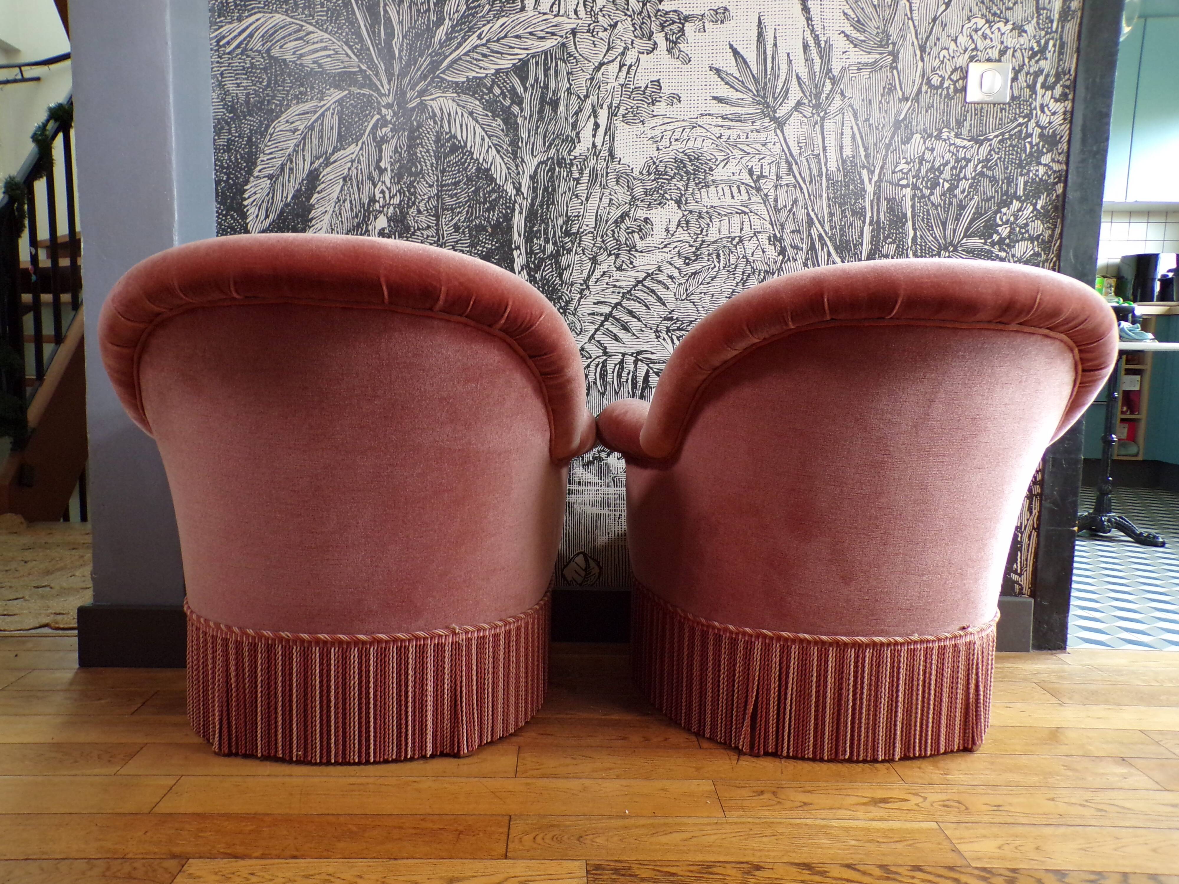 Pair of pink toad armchairs