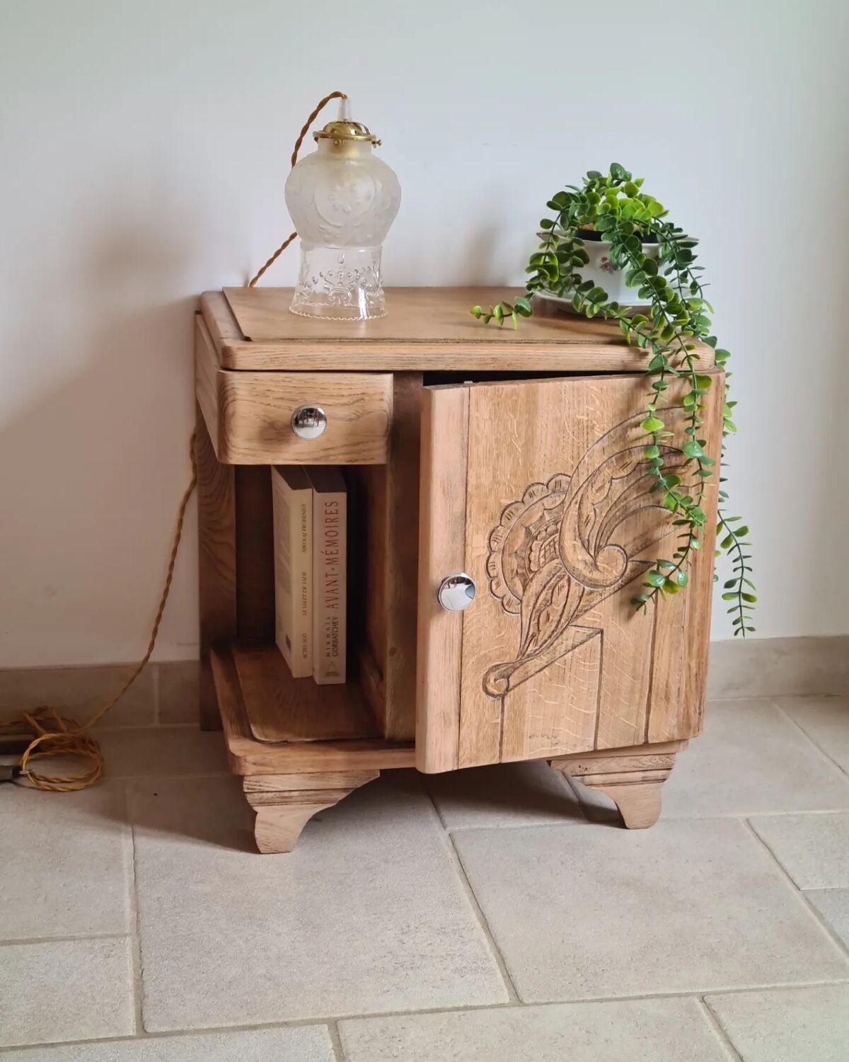 Bedside 30s renovated