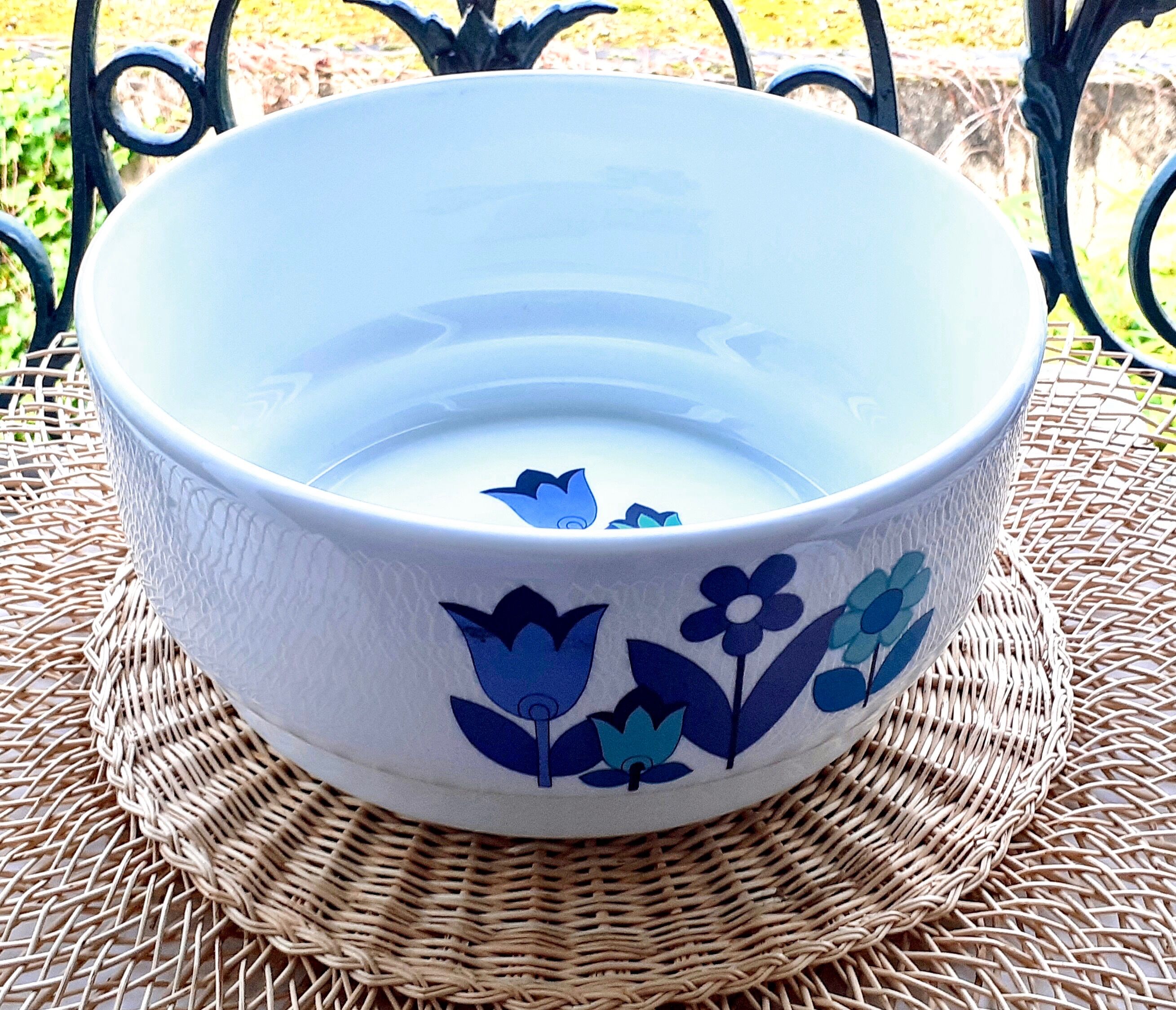 Dish salad bowl 70s porcelain blue flowers