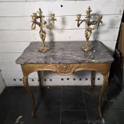 Table en bois doré style Louis XV du XIXe 