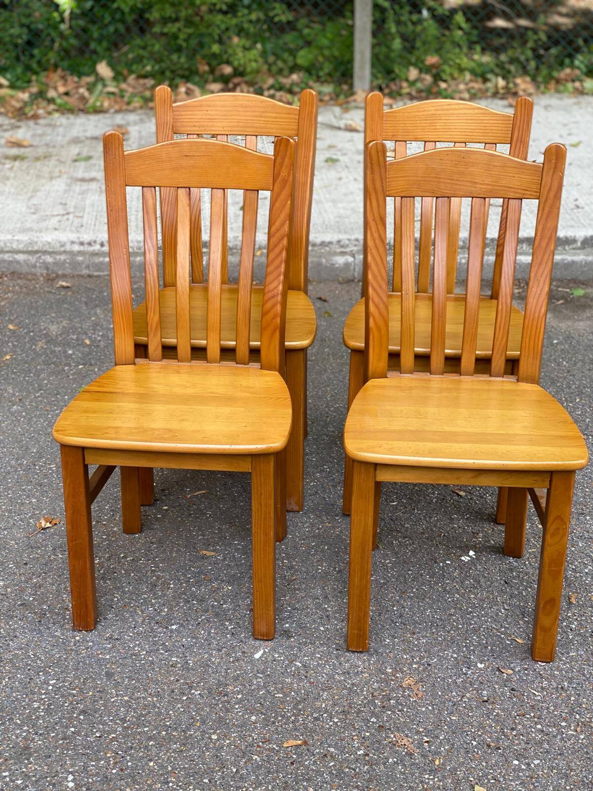 4 Scandinavian solid wood chairs 1970