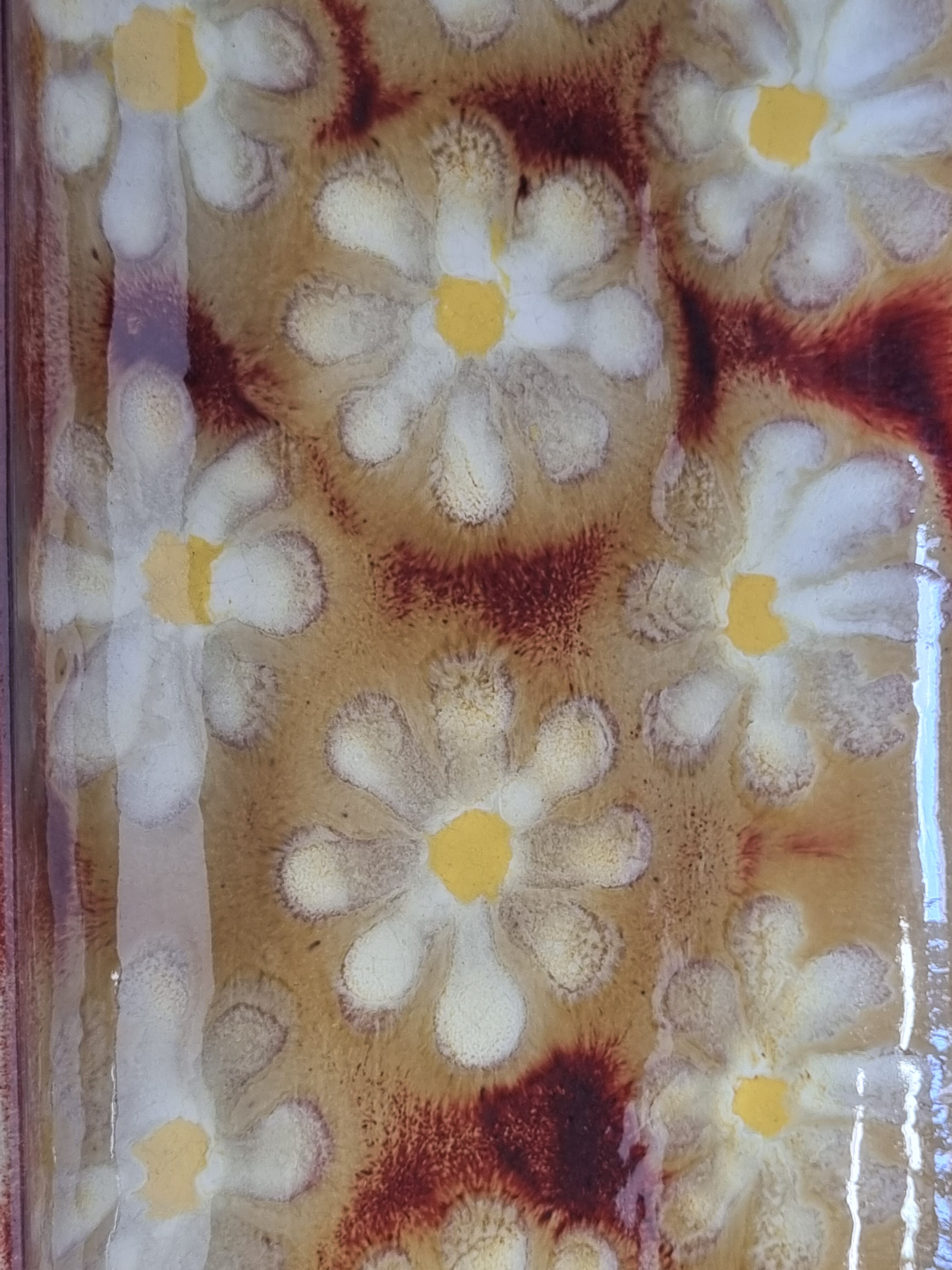 Enamelled terracotta dish decorated with vintage flowers, 40 cm