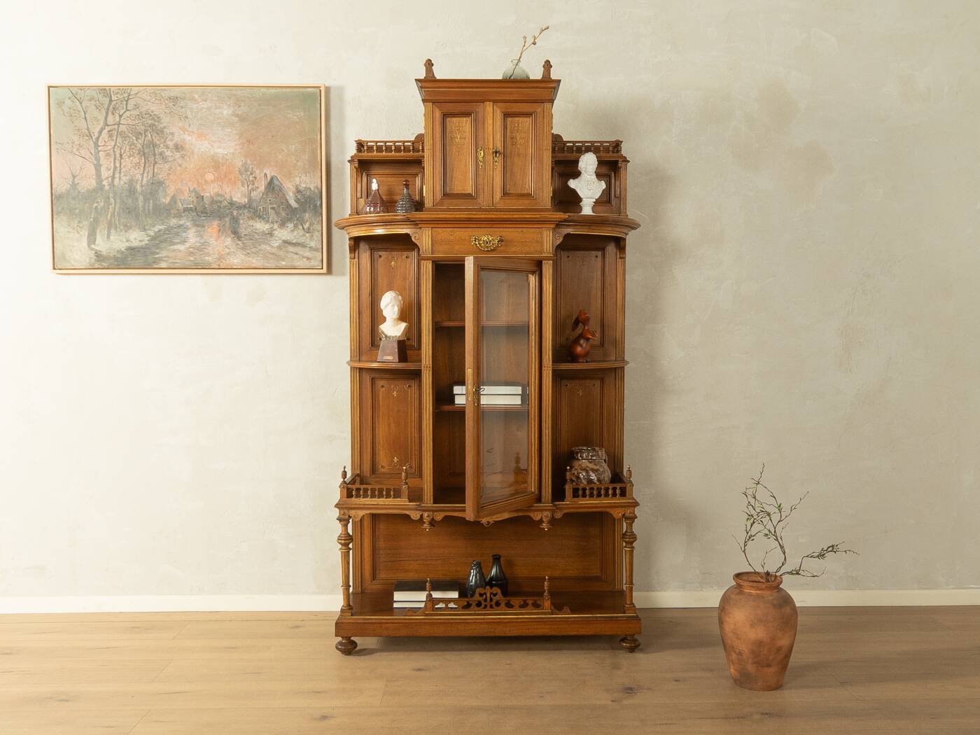 Cabinet haut antique de style Gründerzeit, vers 1900