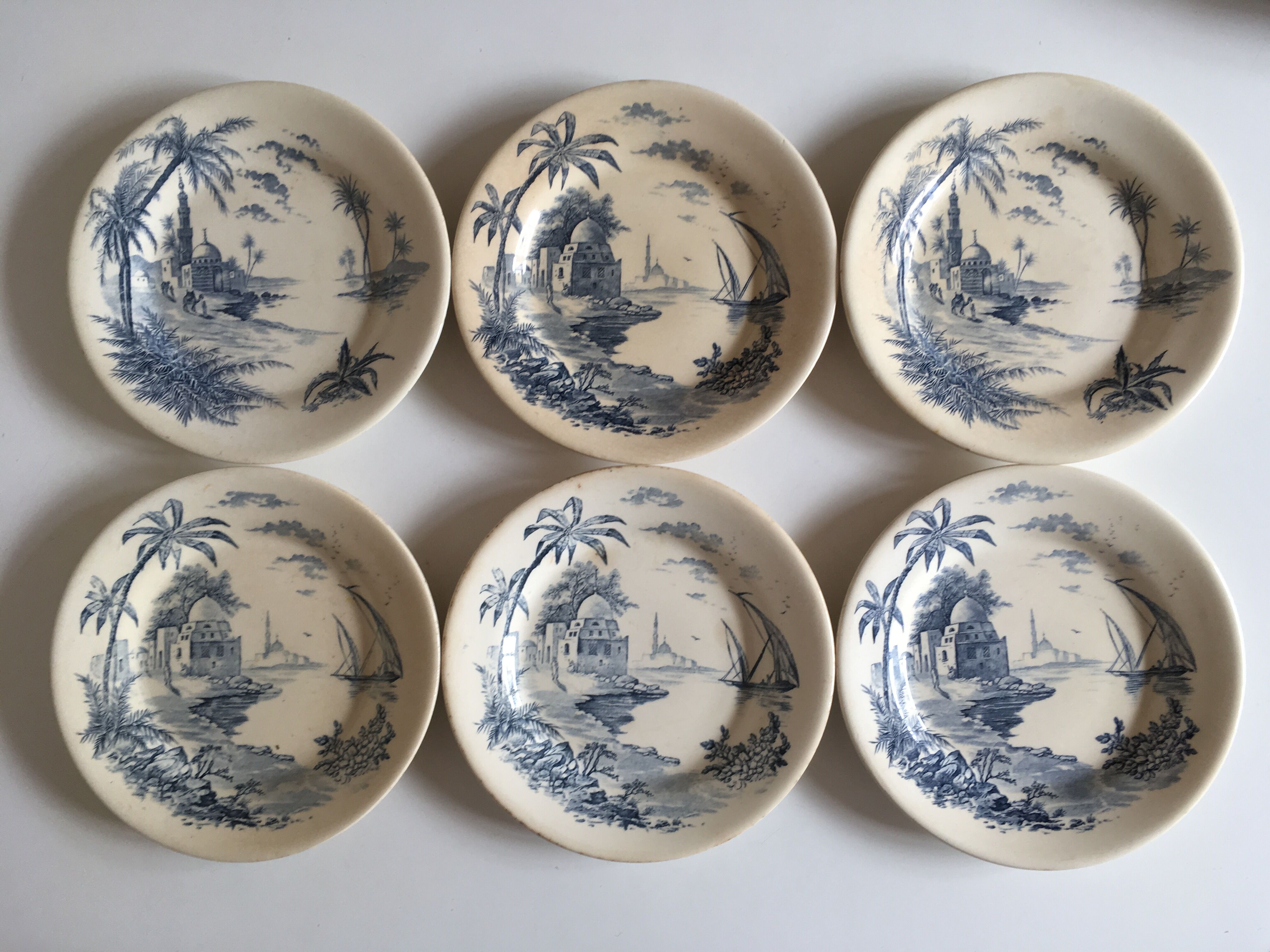 Set de 6 assiettes de faience de Gien vers 1880 décor Vue d'Orient